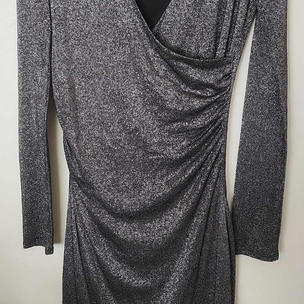 Ted Baker London metallic ruched midi cocktail party dress, date night, evening - Picture 4 of 10